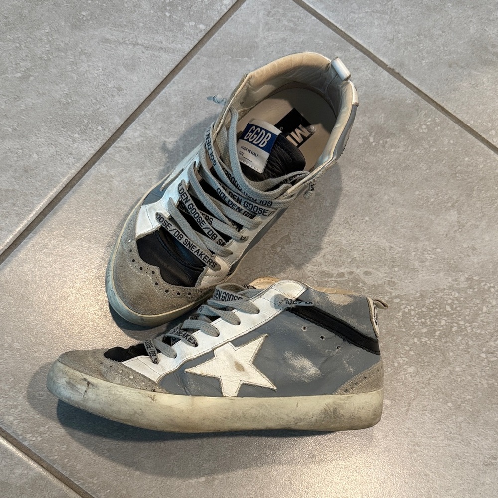 Golden Goose Deluxe Brand Mid Star Gray and White Sneakers size 36